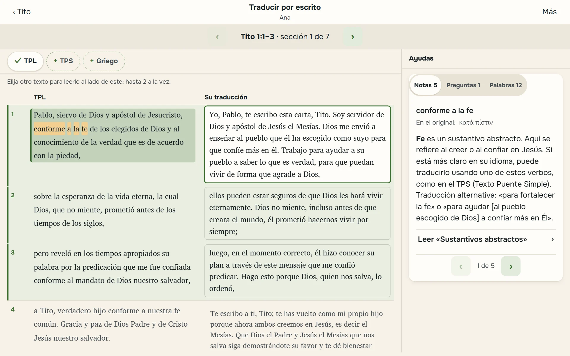 Servos en una computadora: el texto puente, la traducción y las ayudas en columnas.